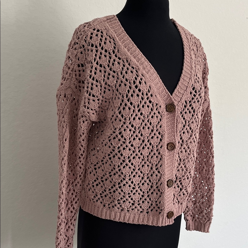 Nicole Miller Pink Cropped Cardigan with Open-Knit Design - Picture 2 of 14